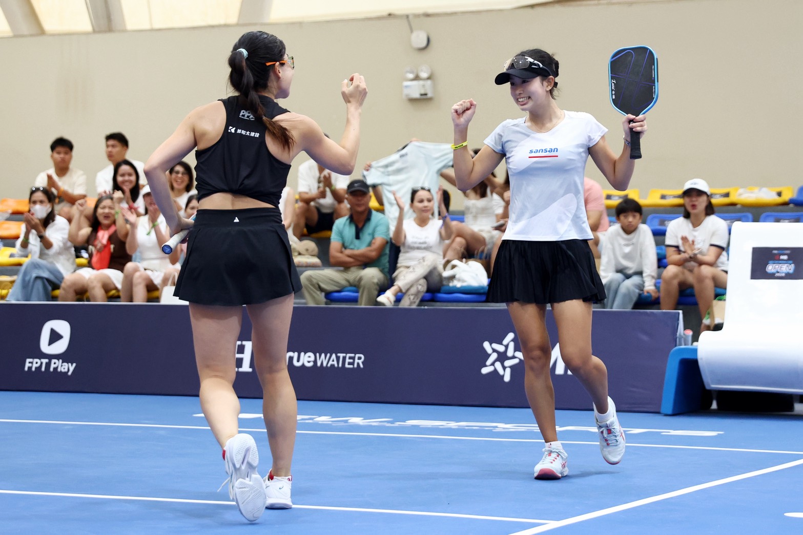 PPA Asia 500 MB Ho Chi Minh City Open 2026 — Kei Sawaki & Aiko Yoshitomi smiling during the on-court interview
