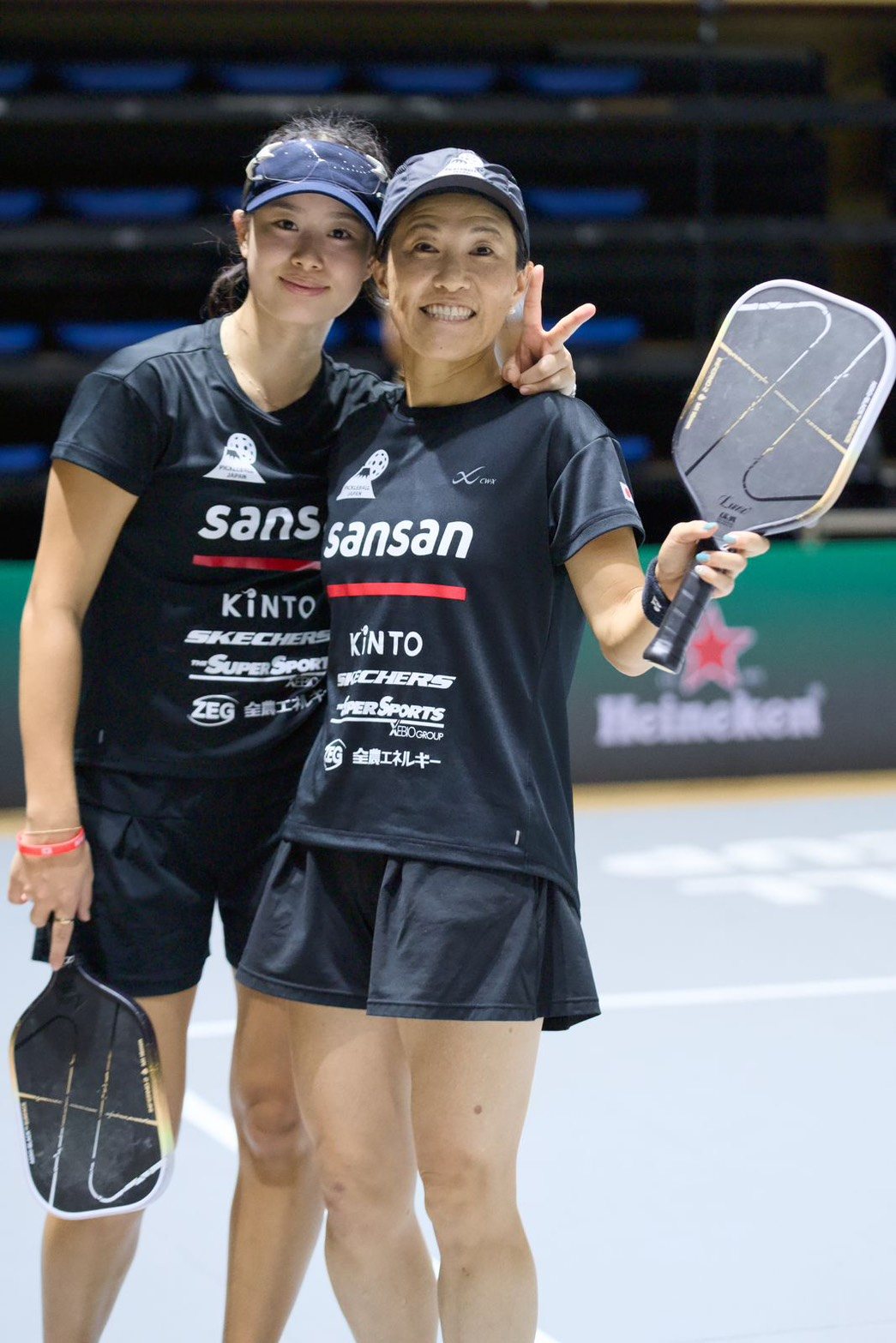 TEAM JAPAN（佐脇京所属）― チームメイトと記念撮影｜Heineken Pickleball World Cup 2026